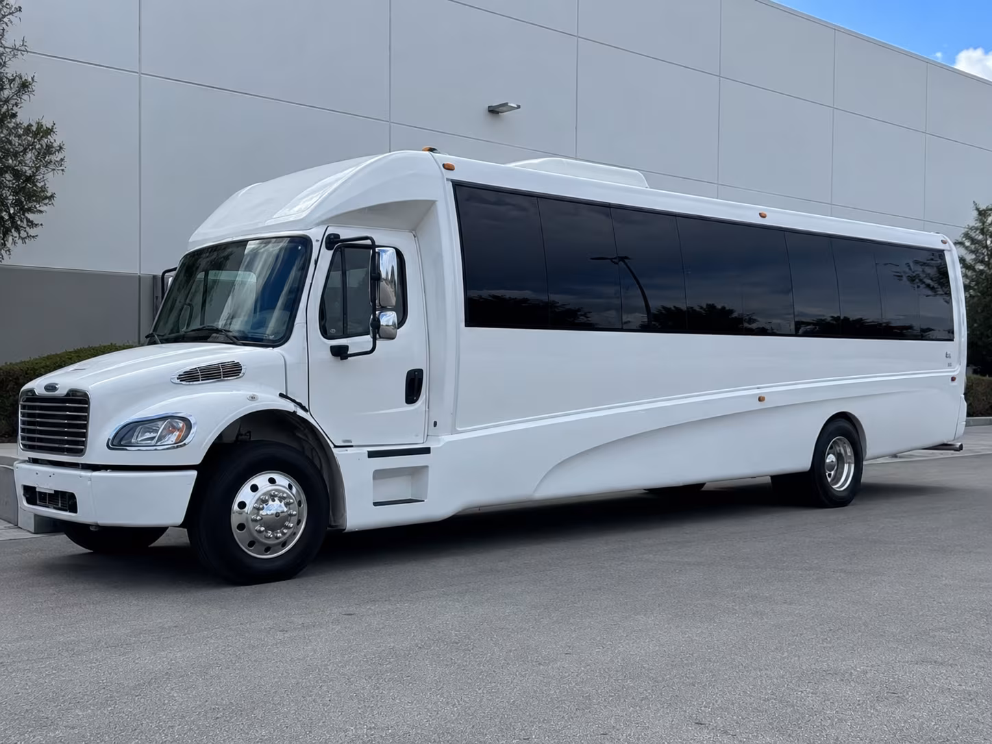 book your moreno valley prom party bus early availability goes fast