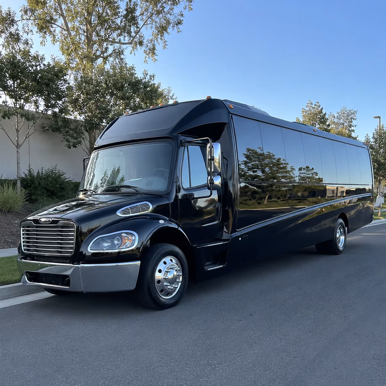 moreno valley 28 passenger minibus